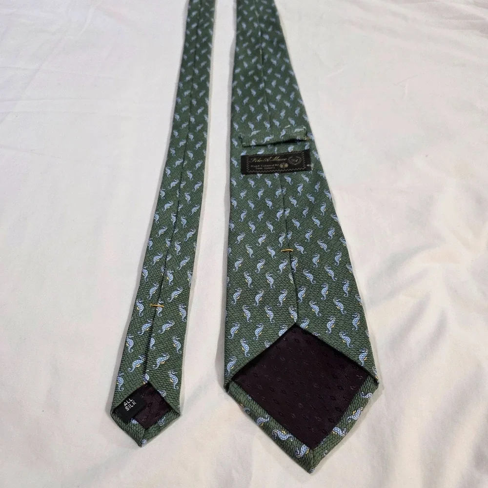 Filo A Mano Silk Tie Seahorse Pattern Green Hand Tailored by‎ Tom James Luxury